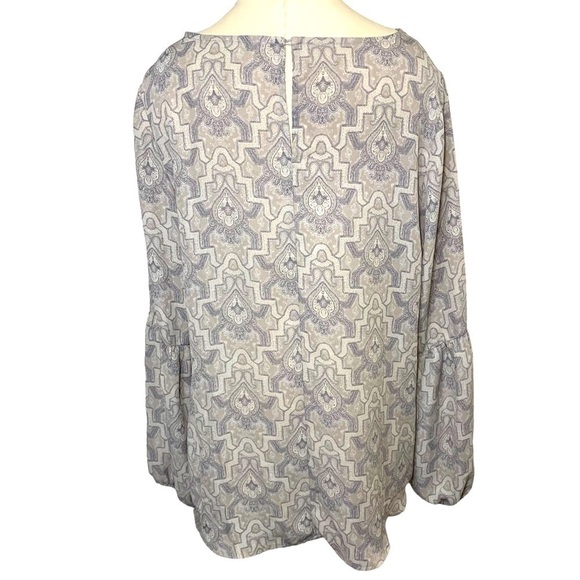 Violet + Claire Tan Crepe Blouse Paisley Print Long Sleeves Key Hole Top Sz L - Picture 3 of 12